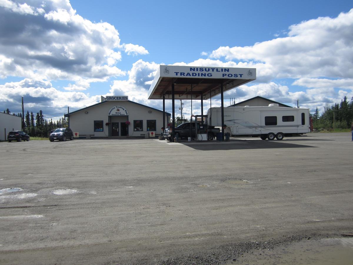 Nisutlin Trading Post Motel Teslin Dış mekan fotoğraf