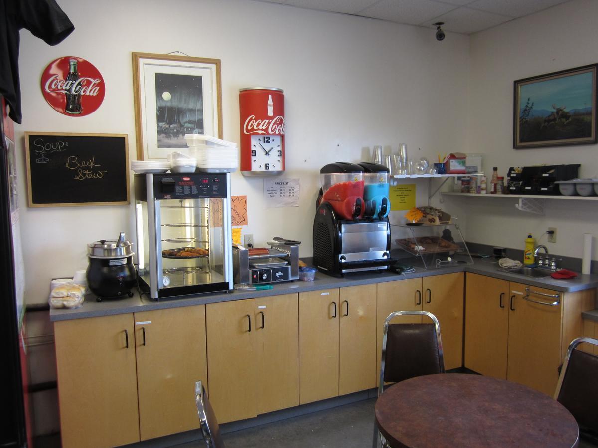 Nisutlin Trading Post Motel Teslin Dış mekan fotoğraf
